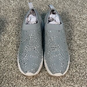 Lauren Lorraine Women's Gray Slip-On Sparkle Sneakers
